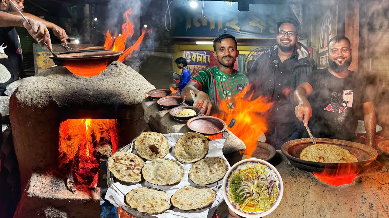 ক্ষুধার রাজ্যে পৃথিবী গদ্যময়!! তাই পূর্ণিমার চাঁদের মতো ঝলসানো রুটির খোঁজে আমরা রাস্তায় রাত দেড়টায় 🤩