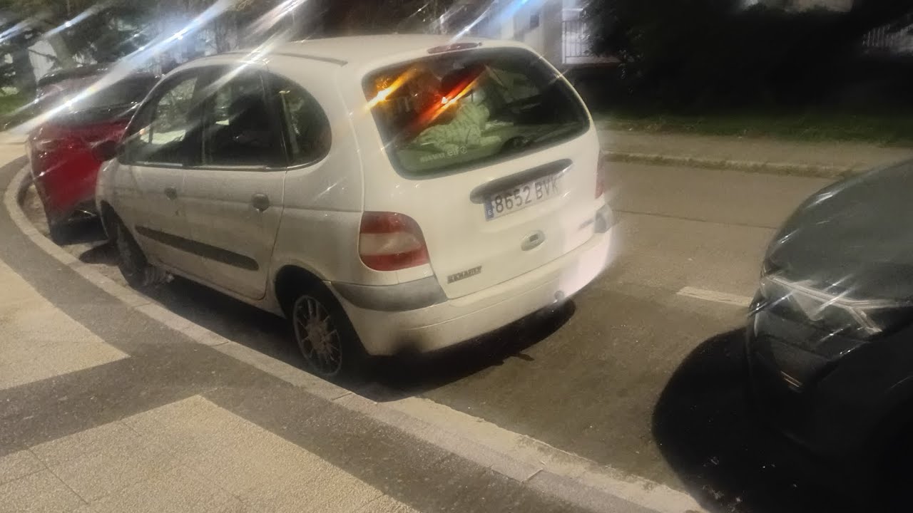 Arranque del coche del abuelo Renault scenic  