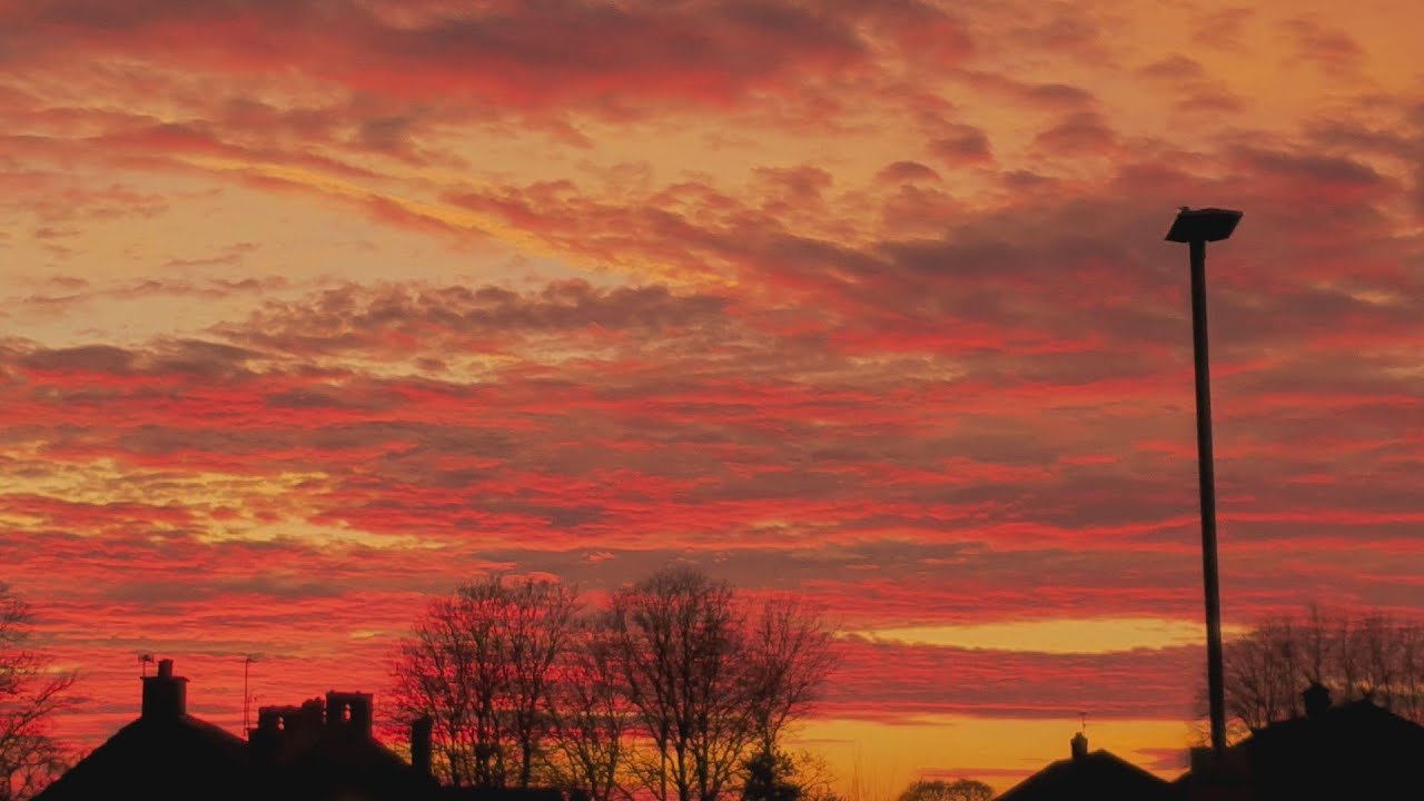 OMG end of time skies? (SWEARING SORRY) (Yorkshire, England)