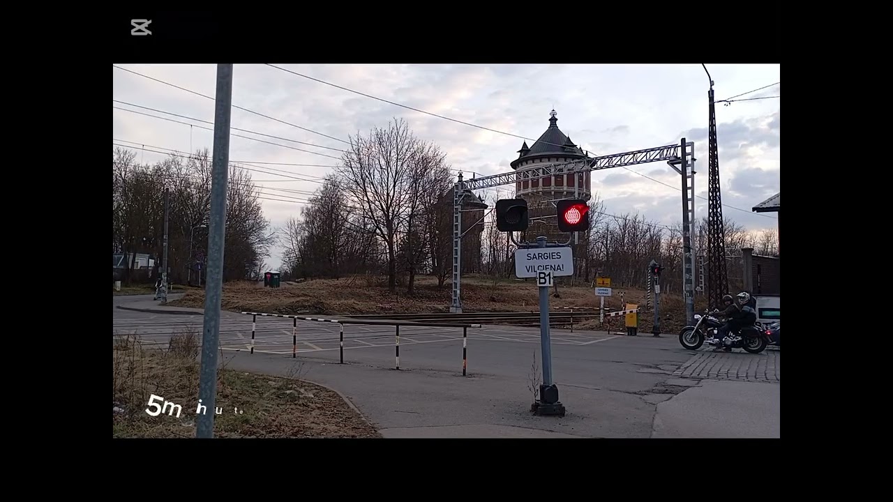Railroad crossing in Riga (Matīsa street) (LV)//Pārbrauktuve Rīgā (Matīsa iela) (LV)