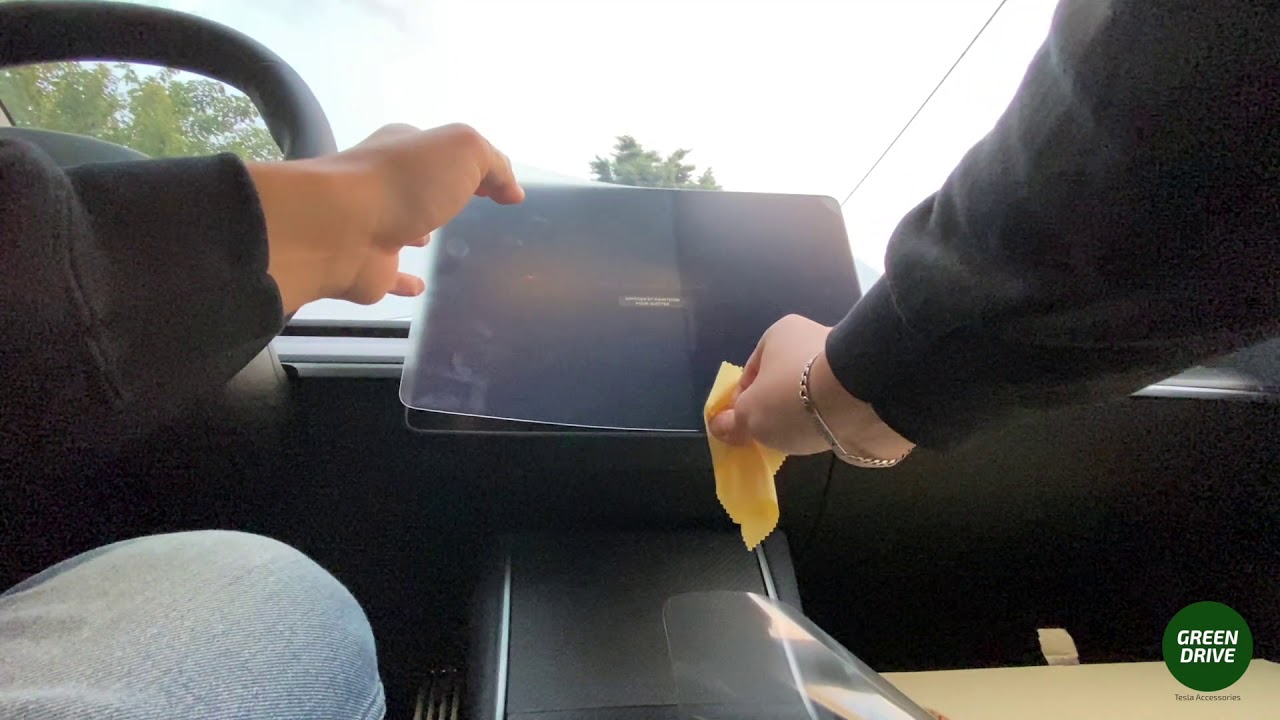 GreenDrive - Installation Screen Protector Tesla Model 3, S and X
