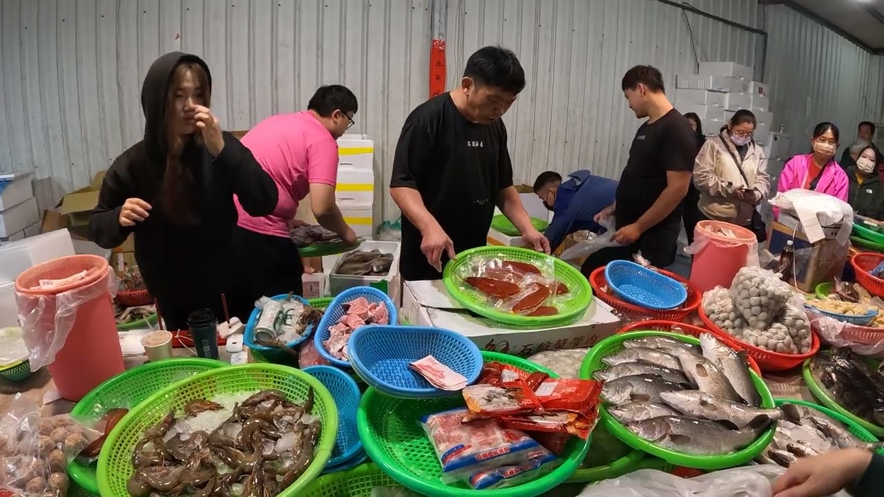 The Happiness Jackpot! Funny Seafood Auction Secrets Revealed—Experience the Craziest Local Rush Eve