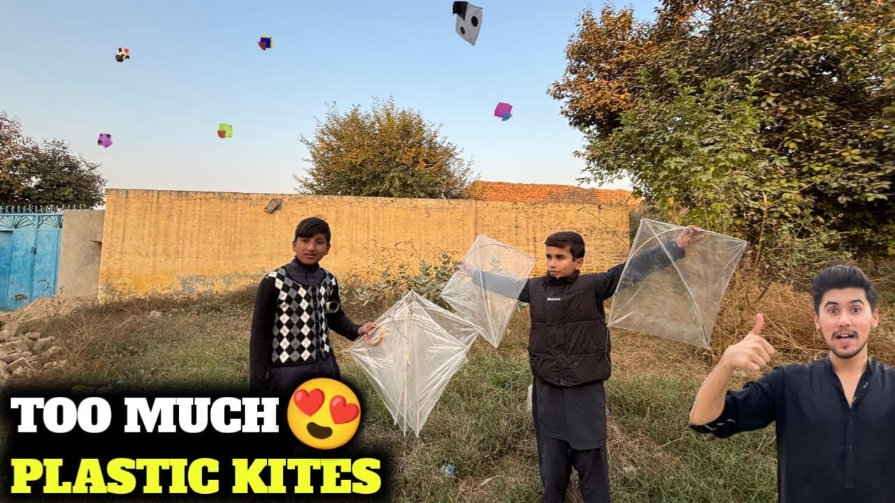 Selling plastic kites😍 || 50 Rs per kite😱 || Buying new piko door🥵 || Kite fighting🪁 || Kite ||Kites