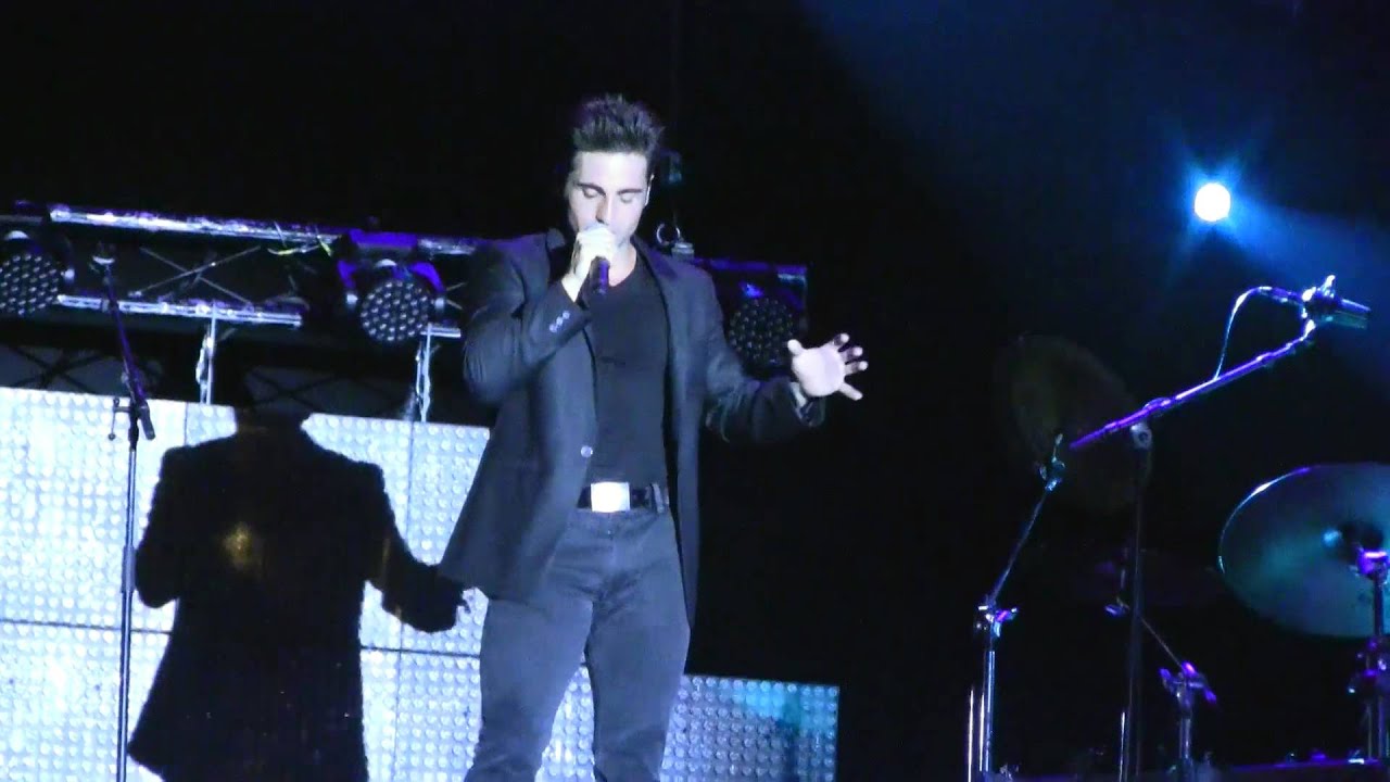 ME MORÍA POR ELLA - David Bustamante (17/09/11 Esplugues de Llobregat Bcn) [HD]