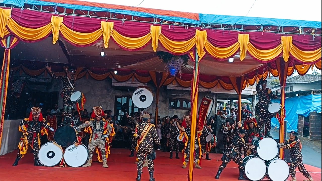 Aktraksi drumband Nawa Kartika Kledung Live desa tembarak Kemloko kab Temanggung