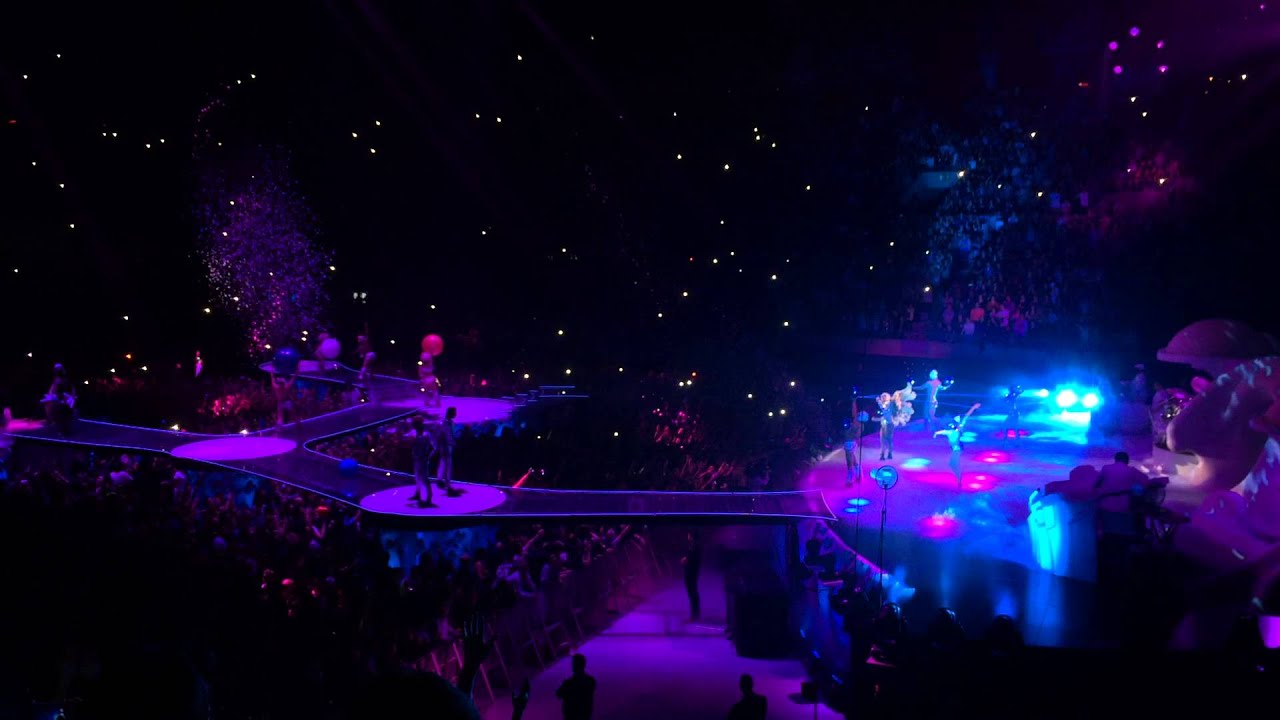 Inicio del concierto de Lady Gaga en Barcelona. Gira #artRAVE