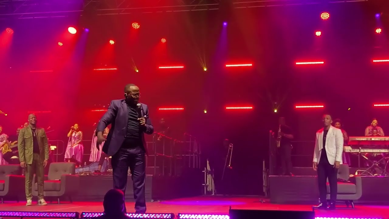 Pastor Mthunzi Namba - Mercy Rewrote My Life (Spirit Of Praise #11 Durban Tour)