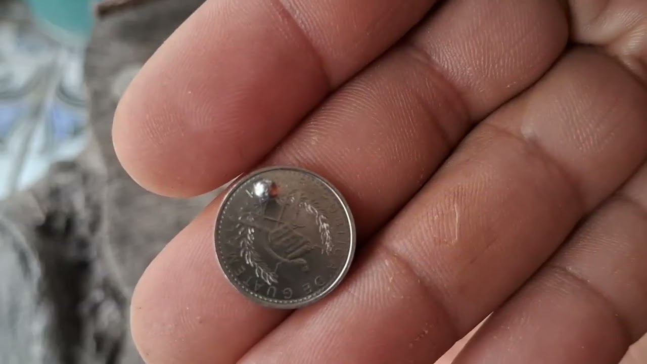 Perforación manual de monedas