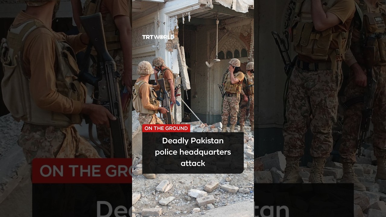 Deadly attack targets police headquarters in Pakistan