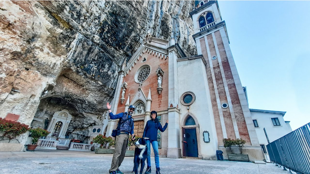 Santuario Madonna Della Corona, oltre 1500 scalini da BERTINO al MONTE BALDO