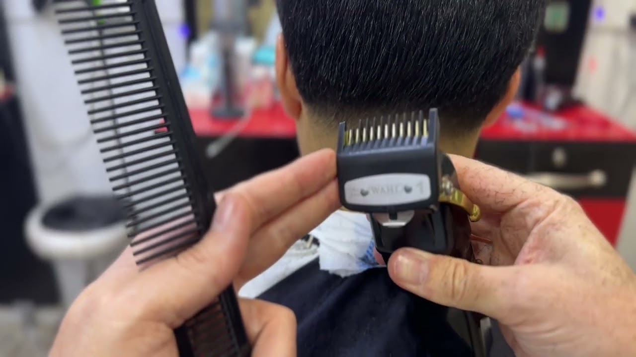 تعليم اسرع طريقة لعمل المسطرة taper fade ￼احترافية وسهلة 💪💥