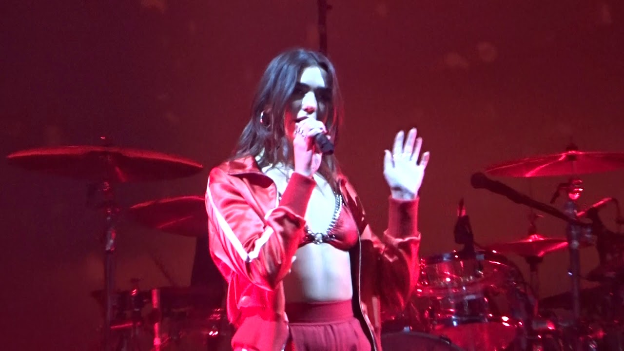 Dua Lipa - Hotter Than Hell - Live at AFAS Live Amsterdam 2017