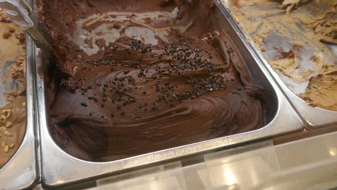 Venchi Italian Gelato London England United Kingdom May 31, 2025 Summer