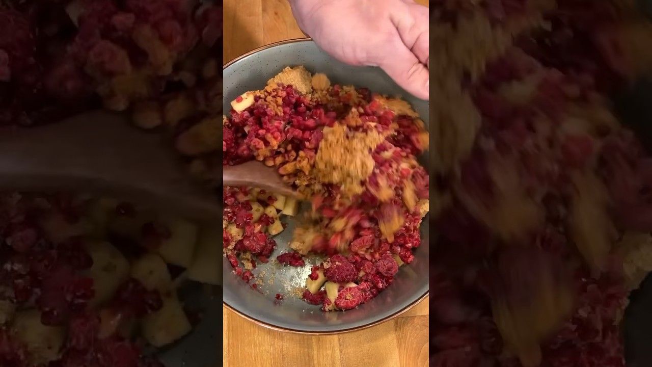 How to Bake a Smoky Apple & Raspberry Crisp