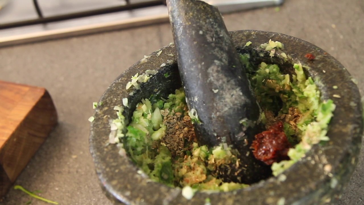 How To Make Authentic Thai Green Curry Paste