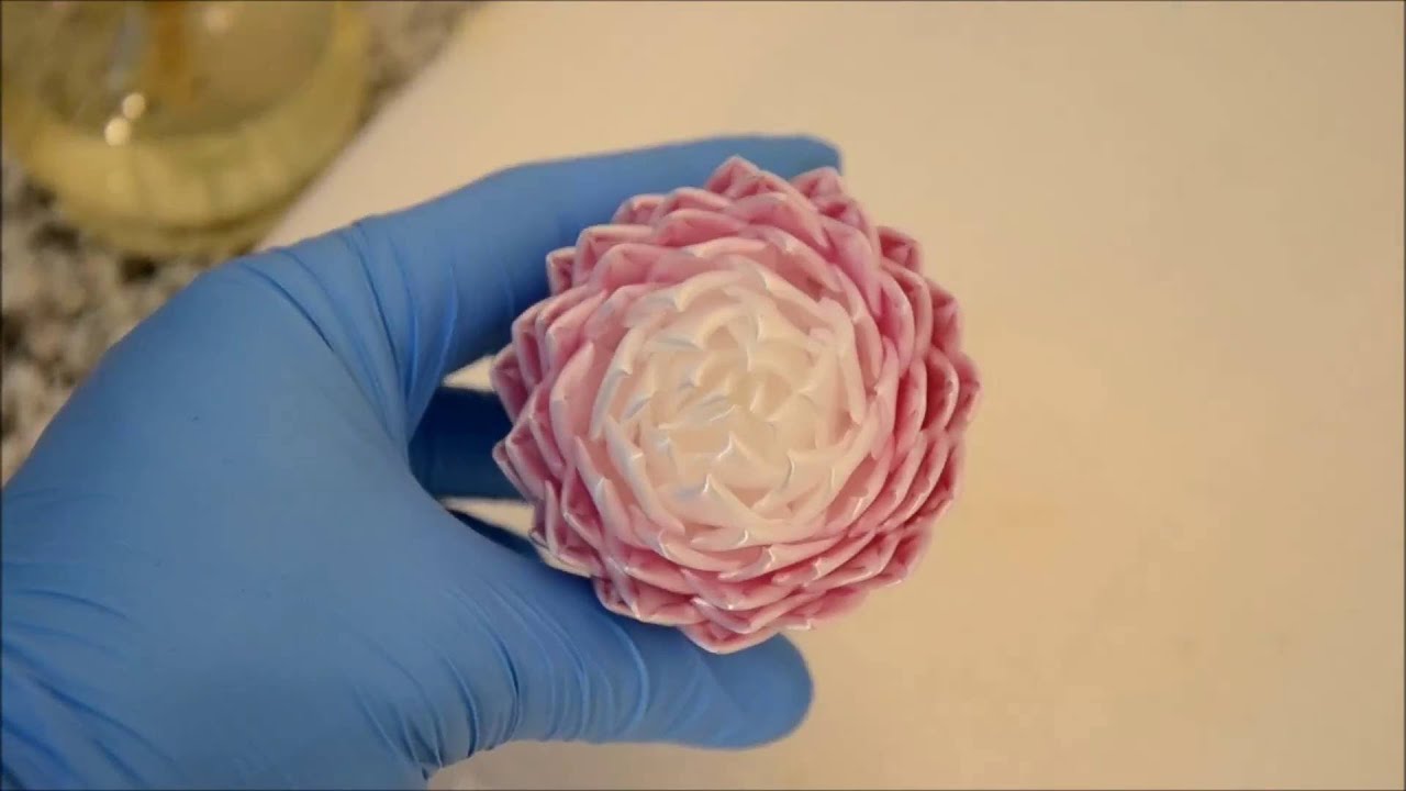 sucre tir&eacute;, rose origami