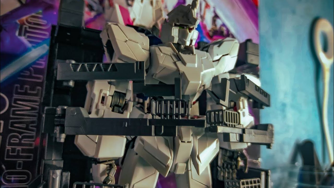 Build : Master Grade (MG) RX-0 UNICORN FIGHTER