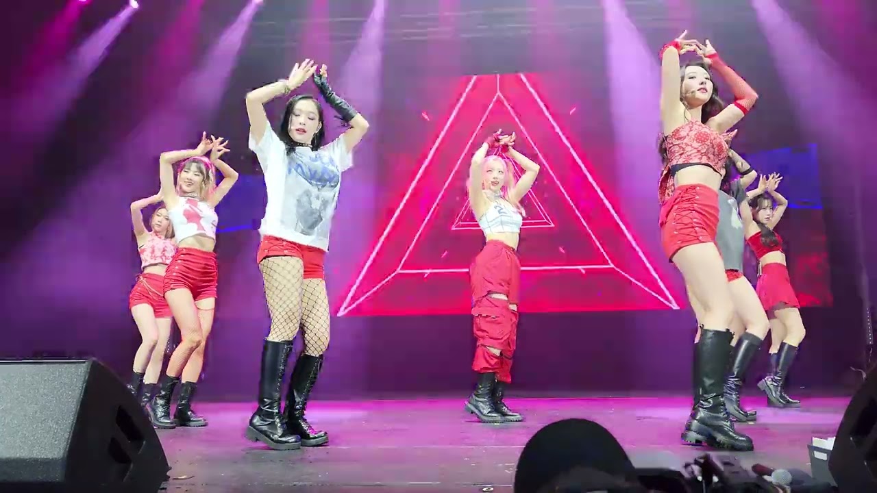 Dreamcatcher (드림캐쳐) - PIRI | 220717 | Los Angeles | [4k60fps FANCAM - Front Row] 