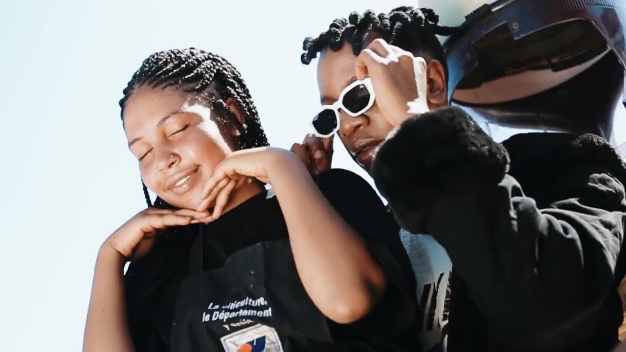 Moo Classic X Kendry Jenner - Singida Girls (Official Video)