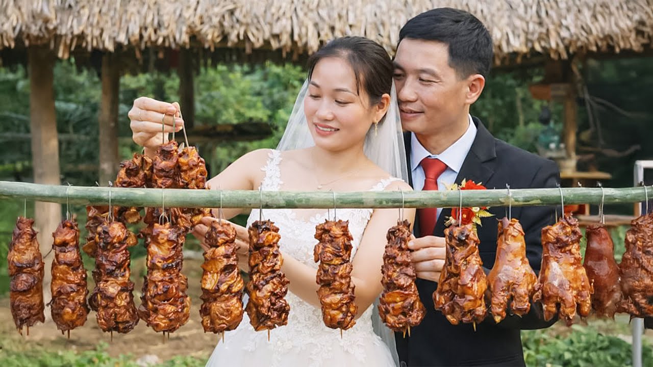 A Happy Family - Cooking Grilled Pork to Celebrate Our Wedding Anniversary