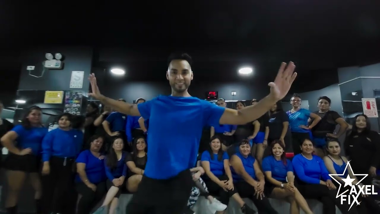 Partido En Dos - La &Uacute;nica Tropical - Axel Fix