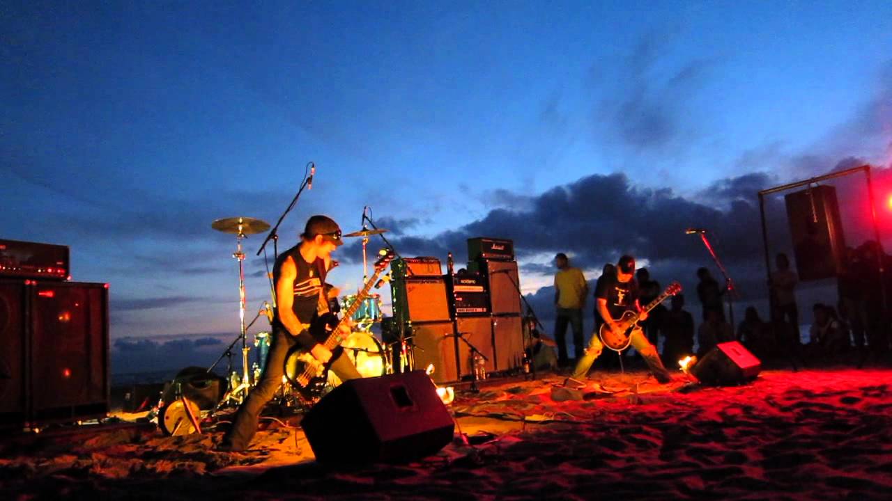 Karma to Burn - Two Times / (Waltz Of The) Playboy Pallbearers @ Dunajam 2011