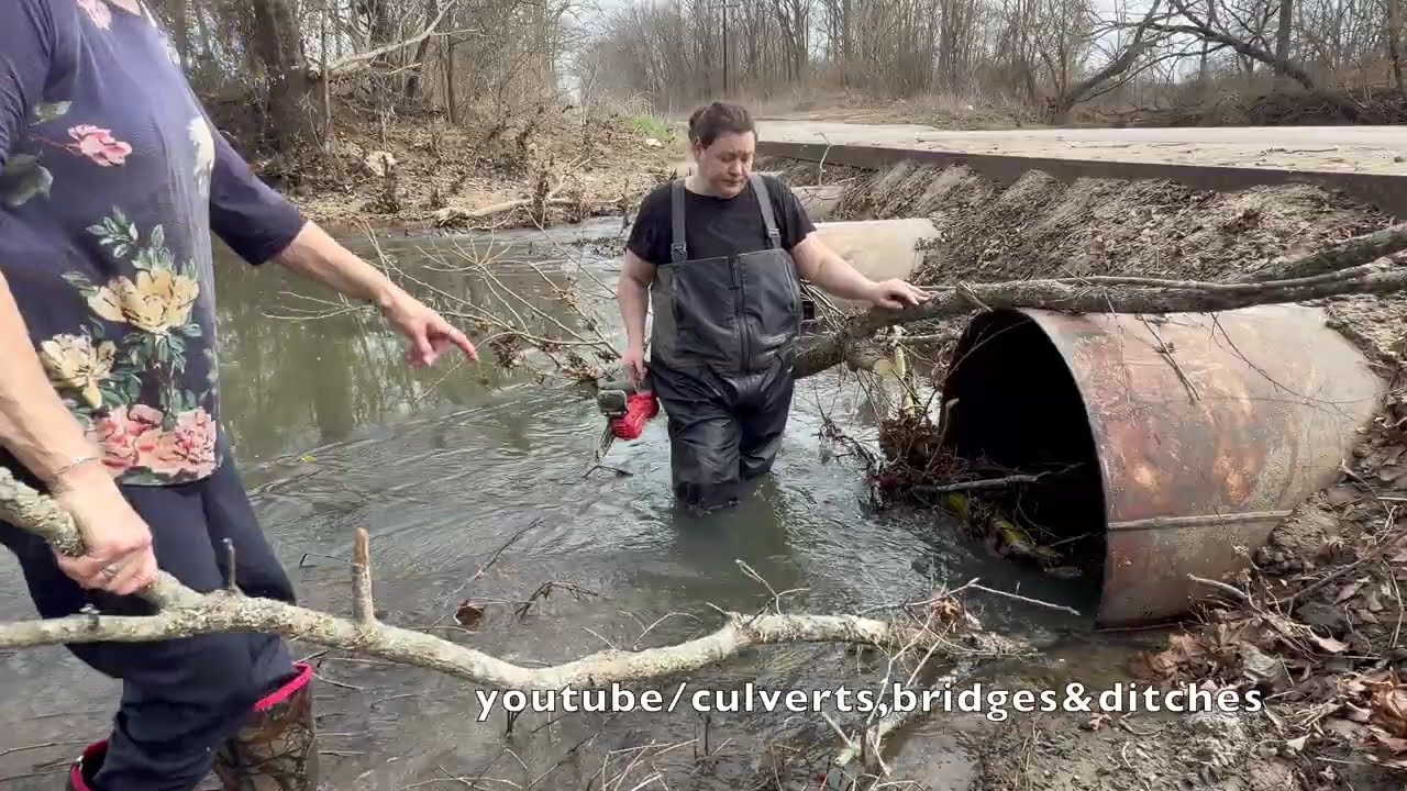 UNCLOGGING CULVERTS AFTER STORM! 02/2026