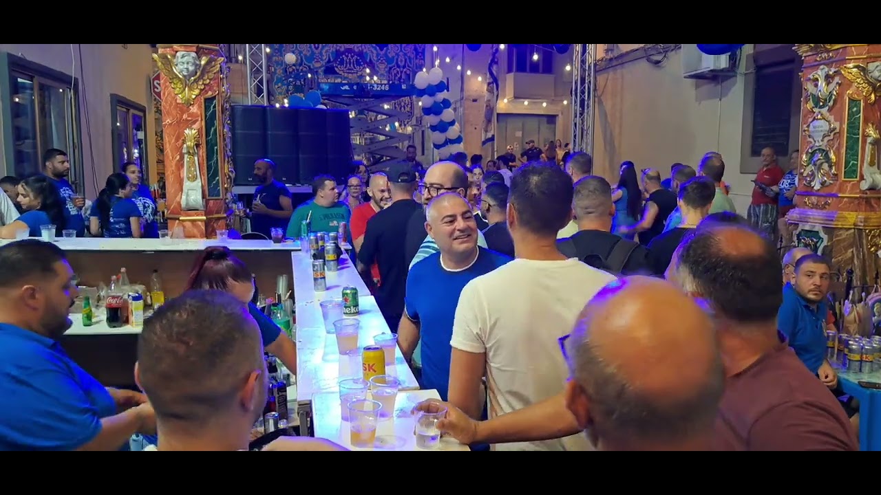 Festa ta Marija Regina, Marsa 2024. Il-Gimgħa filgħaxija. Tlugħ l-istatwa ta Marija Inkurunata.