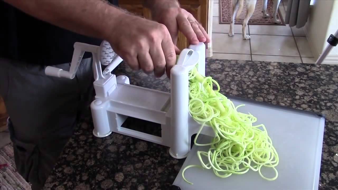 ORIGINAL Paderno World Cuisine A4982799 Tri Blade Spiral Vegetable Slicer