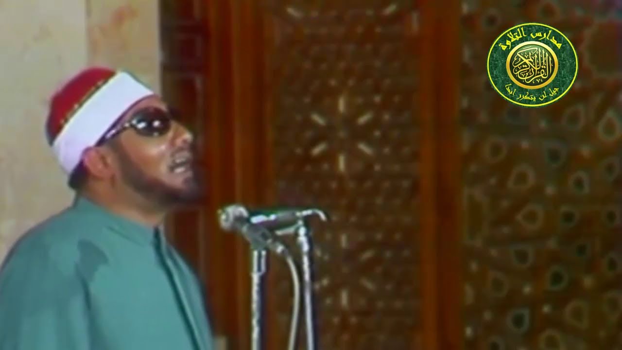 الشيخ محمد عمران _ فيديو نادر عام 1979_ سبحان من عنت الوجوه _ روائع وابداع فوق الوصف والخيال