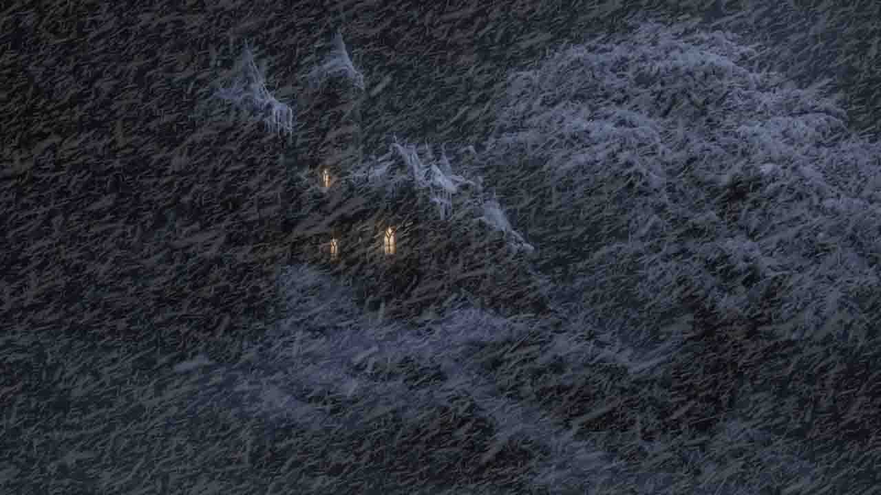 The Arctic winter blizzard never stops | Sounds of blizzards, howling winds, and freezing snow air
