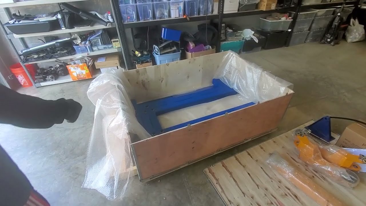XK M6200 Single Post Lift Portable 220 VOLT - lift capacity 6200lbs Part 1 Unpacking
