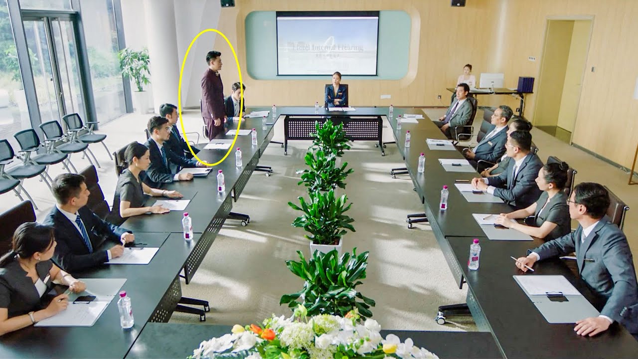 ผู้บริหารบริษัทจะไล่พนักงานต้อนรับโรงแรม แต่เขาเผยตัวตนทำให้ทุกคนตกใจ!