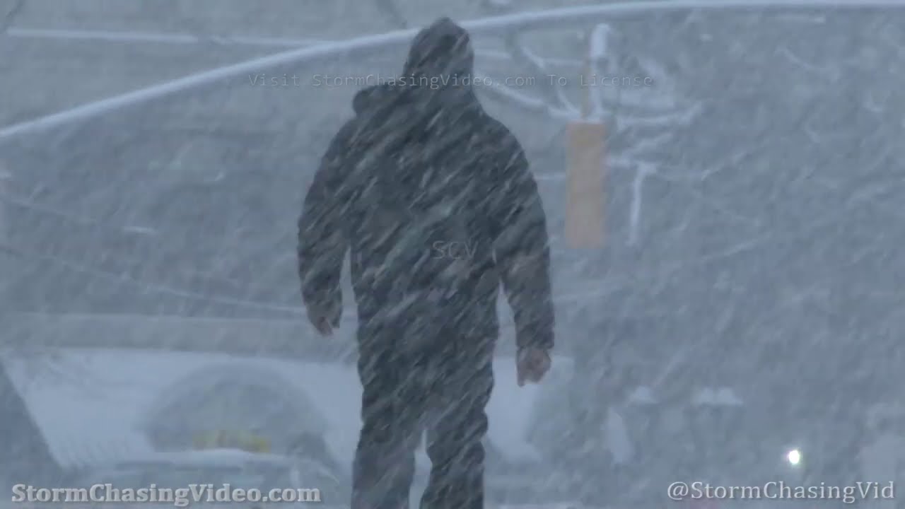 Heavy Snow Falling in Great Neck, NY Nassau County - 2/18/2021