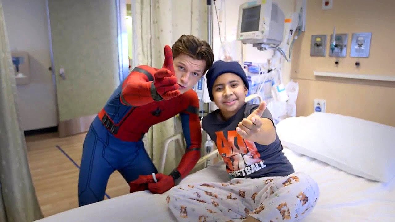 MOST BEAUTIFUL AND RESPECT MOMENTS OF CELEBRITIES