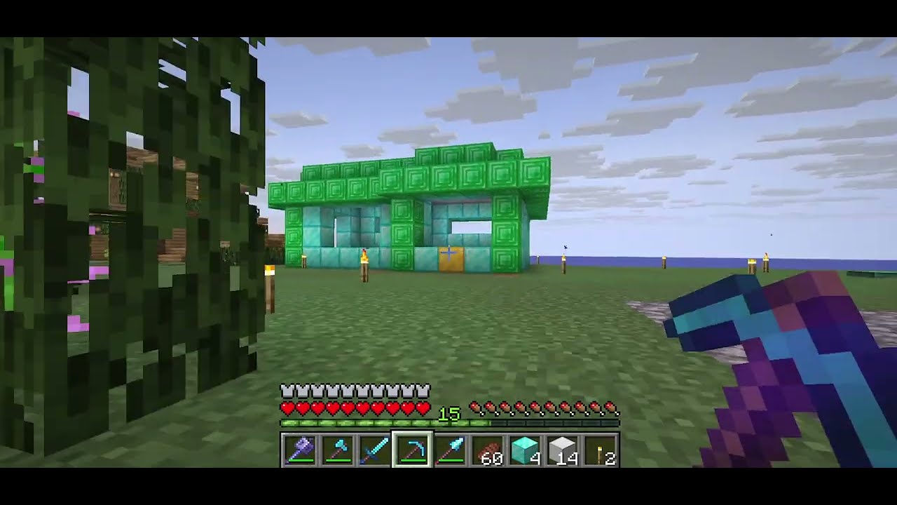 ПОБУДУВАВ ПОВНІСТЮ БУДИНОК З ДРОГОЦІНОСТЕЙ