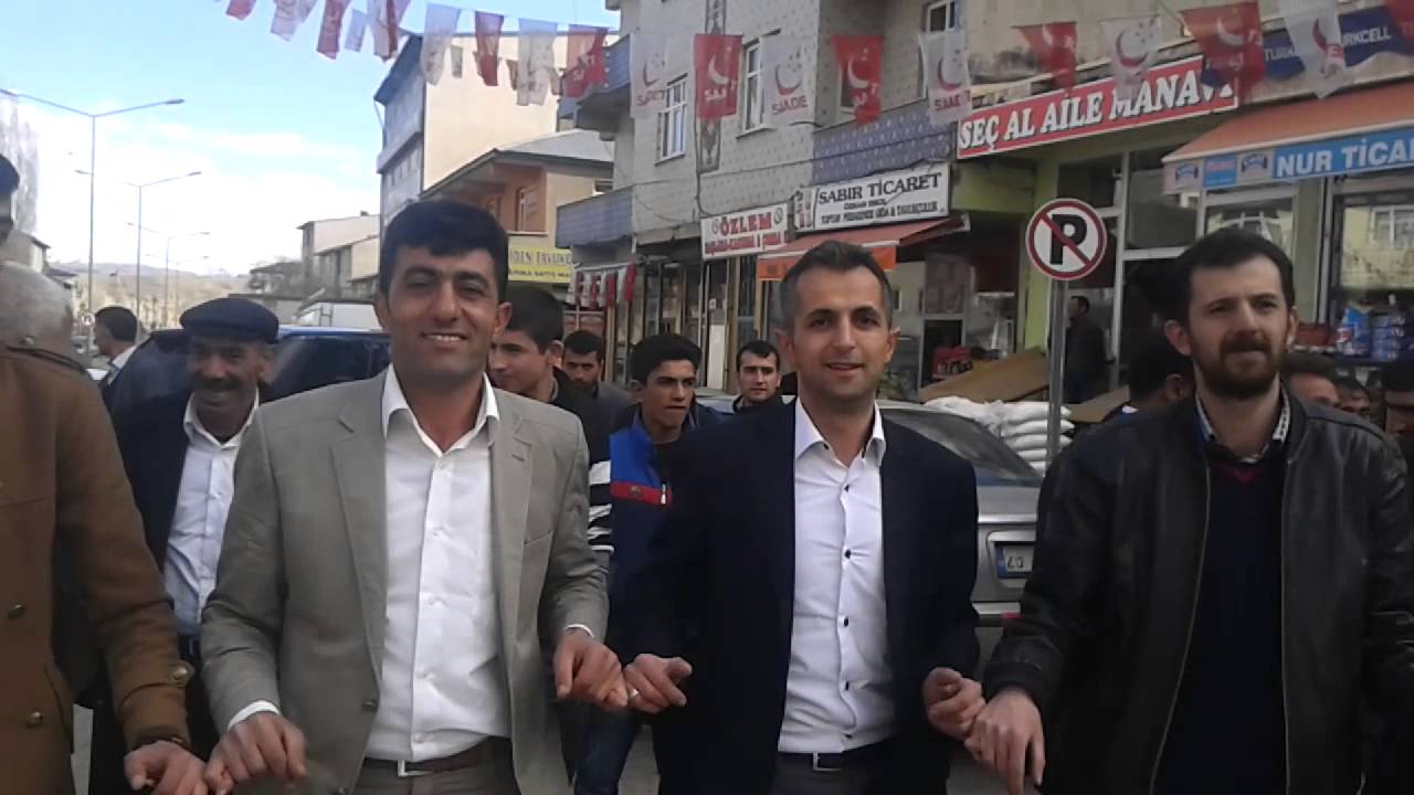 Saadet Partisi Horasan seçim bürosunda şenlik havası