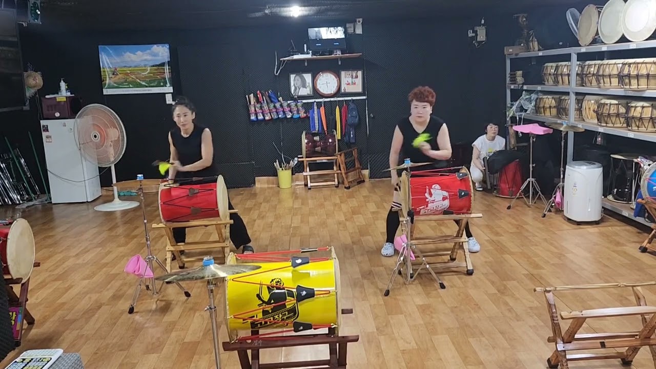 #칠곡군 지천면#일요일오후#10단계 연습중#된다!된다!#연습이 스승이다#찔레꽃#열장구#장구사랑#흥자매필받았쓰~~^