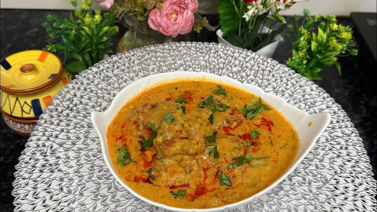 Punjabi Desi style kadhi pakora