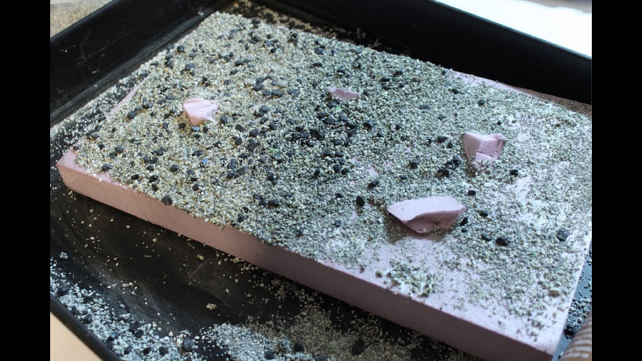 Inside THE DMC’s Studio #3: Creating dirt & debris for dioramas