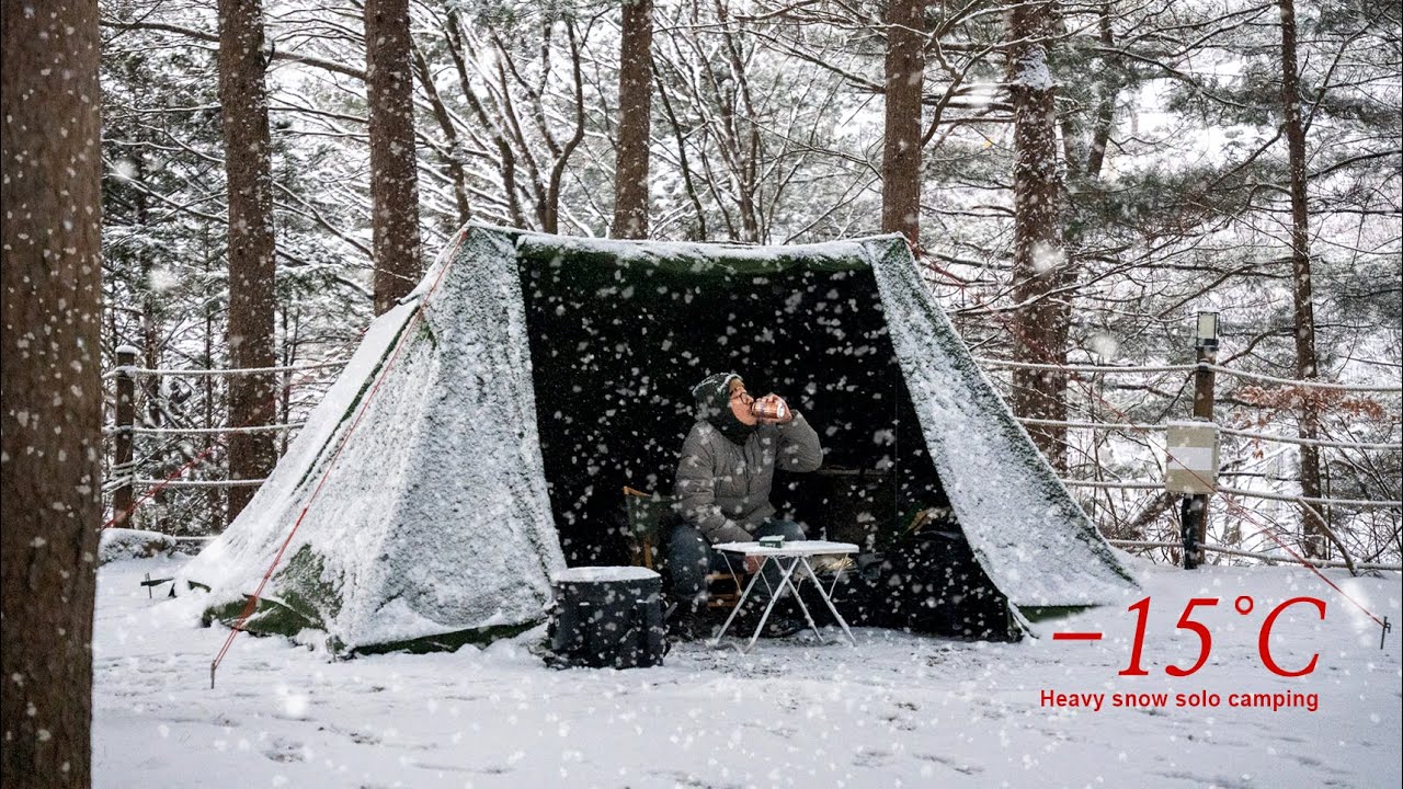 ❄️Весь день шел сильный снег. Поход в одиночку в такой день запомнился ⛺️.