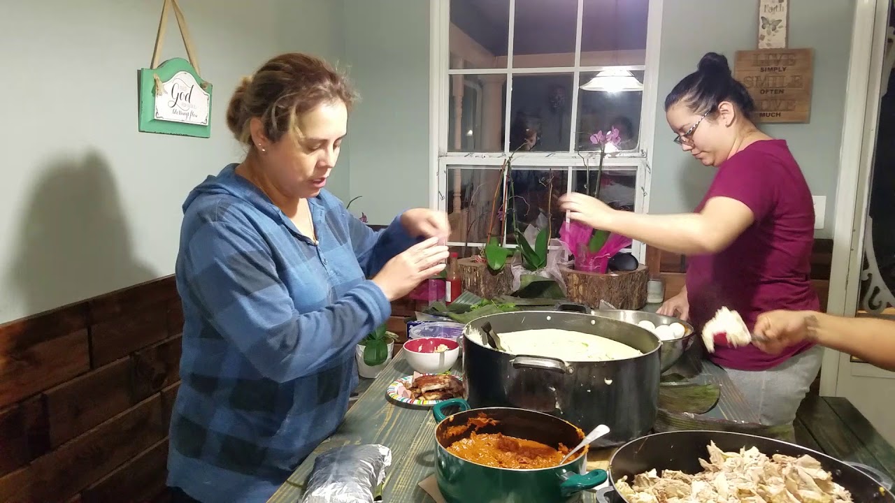HACIENDO LOS TAMALES LOCOS