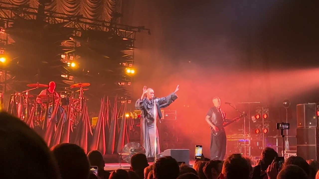 Skunk Anansie - God Loves Only You (live) - Warszawa - Torwar - 14.03.2025
