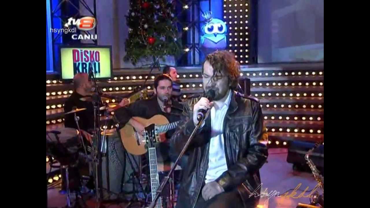 Halil Sezai PARACIKOĞLU - Sonbahar -Canlı performans / Disko Kralı 31.12.2011
