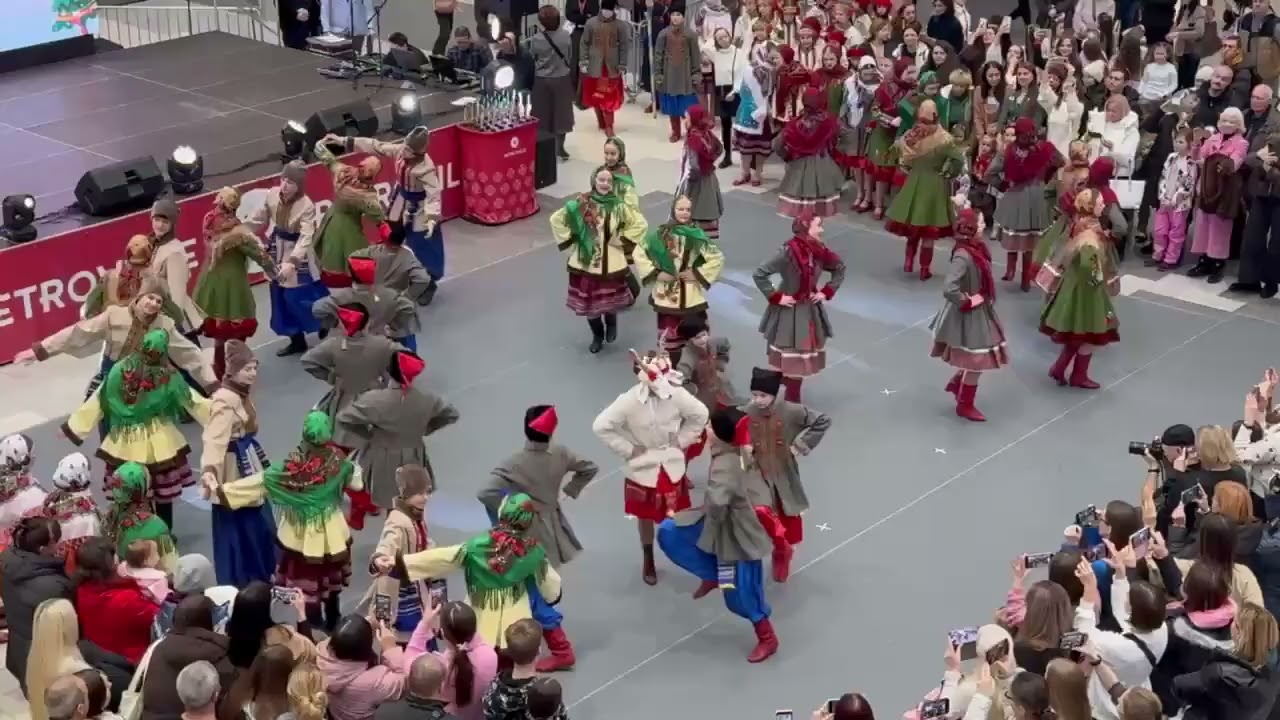 КДШУТ «Барвіночок» – Різдвяна Хурделиця