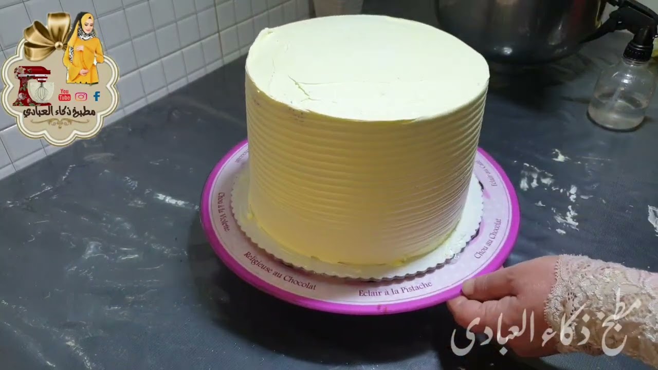دزاين قالب كيك على ذوقي 😬