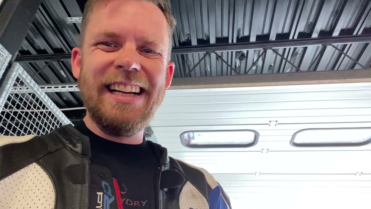 Simpson VLOG #1 - Jadę na 6h Endurance i lubię pedałować.