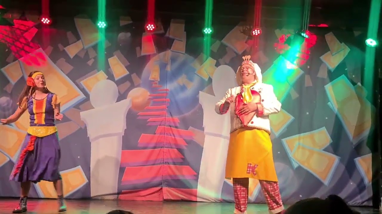 kareltje en jasmijn show in het gouden theater paleis hellendoorn gemaakt op 26 juni 2023