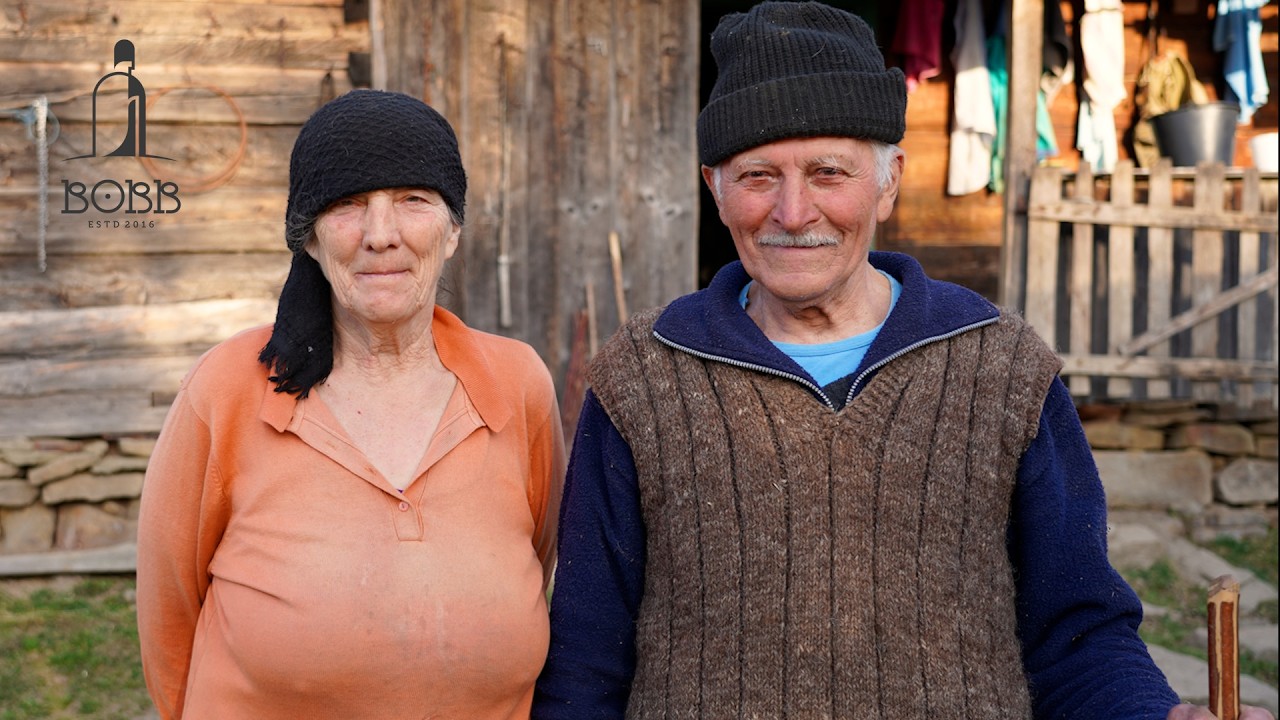 Singuri &icirc;n sălbăticie - 2 bătr&acirc;ni, o viața numai pe l&acirc;ngă animale | Povestea fiicei ultimului HAIDUC