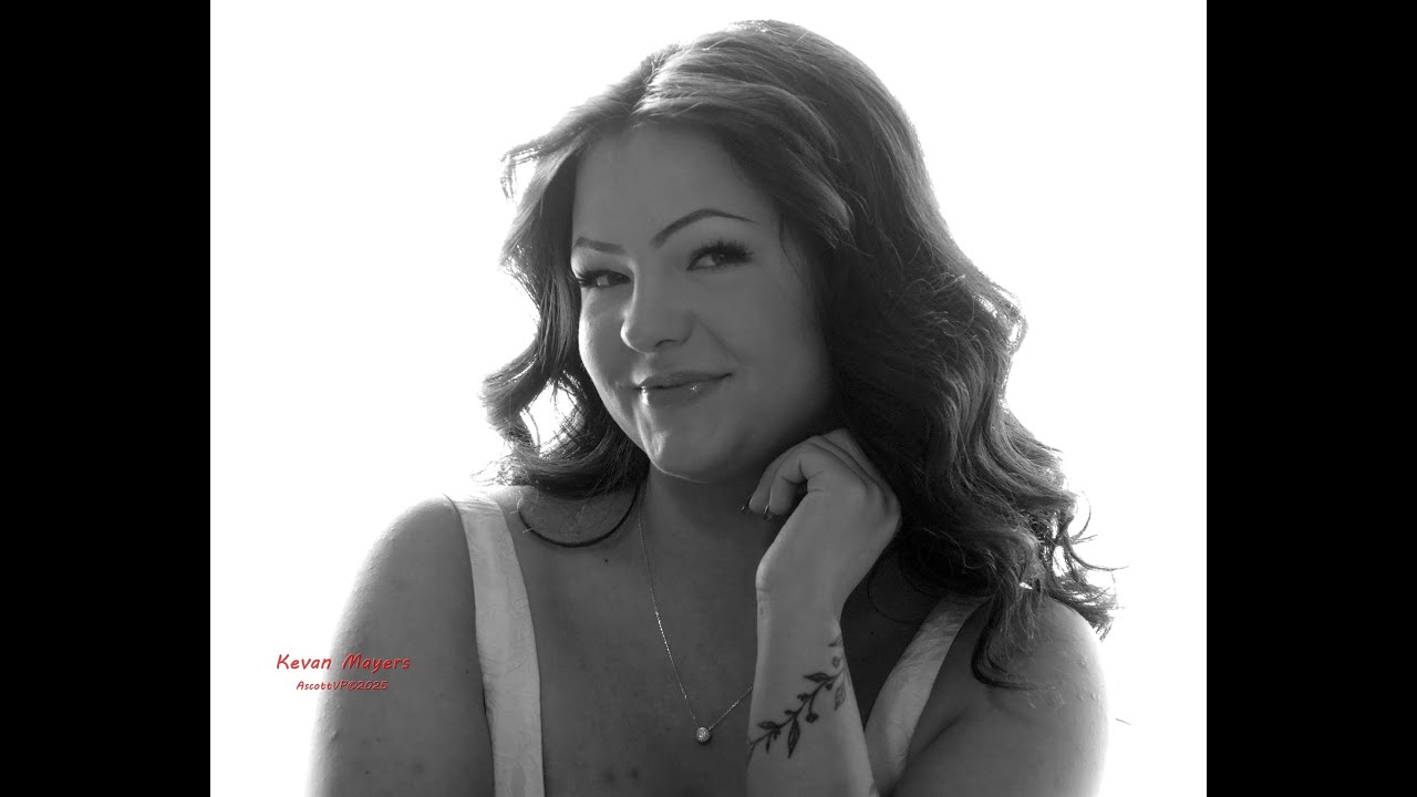 Behind the scenes Photo Shoot with Sarah